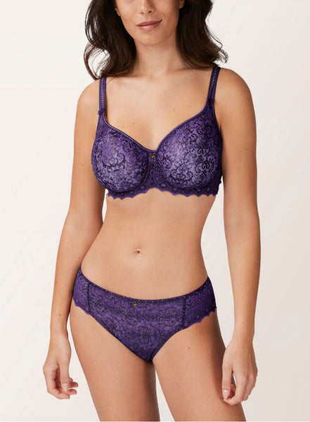 Buy Padded Non-Wired Full Cup Multiway Bridal Bra in Dark Purple - Lace  Online India, Best Prices, COD - Clovia - BR2117P15