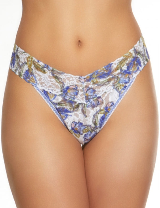 Spring has officially sprung when Hanky Panky brings out their florals. Check out the new Bonfleur by Hanky Panky in their classic thong, low-rise thong, boyshort and retro thong -- in now!