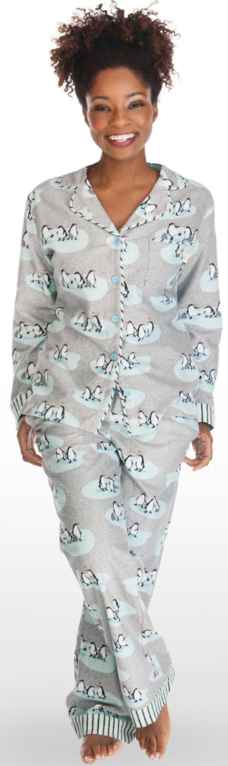 Munki Munki is a new flannel pajama line. Munki Munki is adorable and you have to feel it to appreciate the fabric. Check out the penguin print and details.